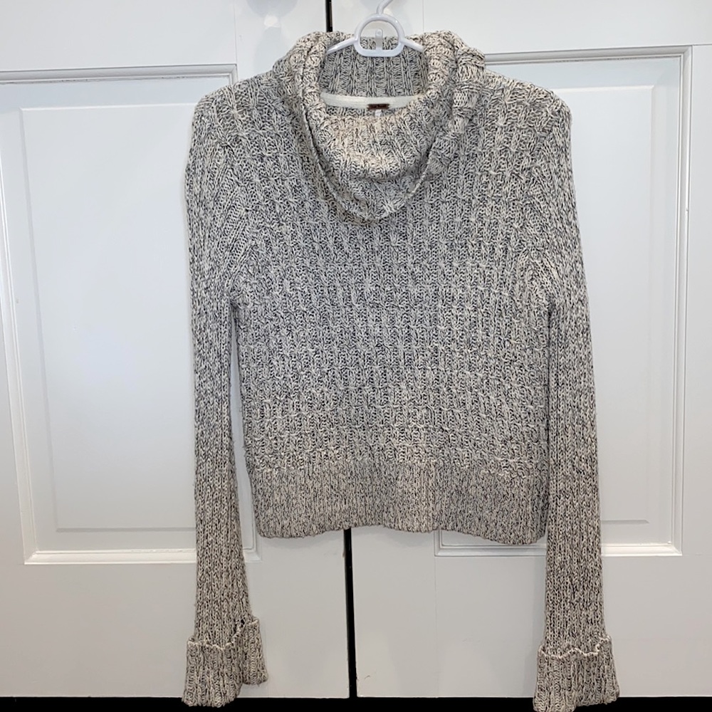 Turtle neck sweater